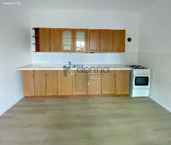 Pronájem bytu 2+1 70 m² Formanská, Praha - Újezd u Průhonic