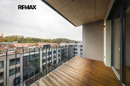 Pronájem bytu 2+kk 66 m² Grafická, Praha - Smíchov
