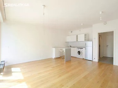 Pronájem bytu 1+kk 33 m² Archangelská, Praha - Vršovice