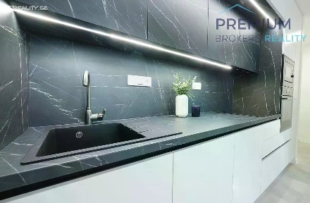 Pronájem bytu 2+kk 39 m² Obchodní, Štětí