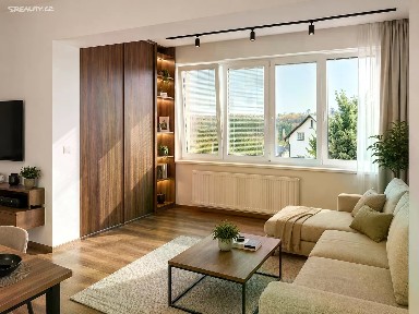 Pronájem bytu 2+1 54 m² Hejtmanská, Praha - Kyje