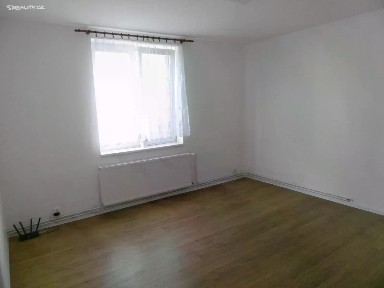 Pronájem bytu 1+1 33 m² Holcova, Pardubice - Zelené Předměstí