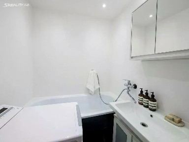 Pronájem bytu 2+1 45 m² Vsetínská, Brno - Štýřice