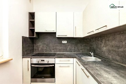 Pronájem bytu 2+1 49 m² 17. listopadu, Cheb