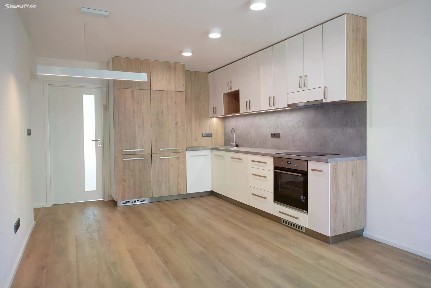 Prodej bytu 4+kk 77 m² Vančurova, Znojmo