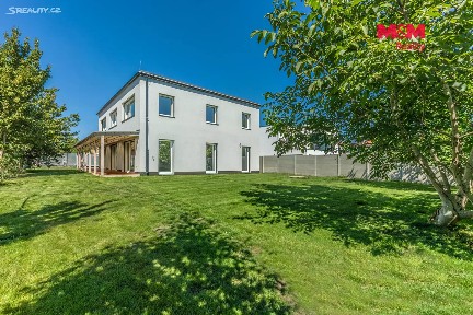 Prodej rodinného domu 341 m², pozemek 800 m² Jižní, Líbeznice