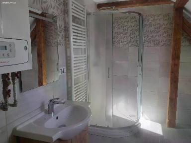Pronájem bytu 4+kk 97 m² Rovensko pod Troskami