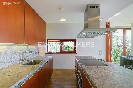 Pronájem bytu 2+kk 60 m² Šermířská, Praha - Břevnov