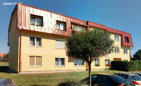 Prodej bytu 3+1 87 m² Na Čampuli, Tlučná