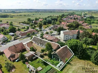 Prodej rodinného domu 483 m², pozemek 1124 m² Žiželice - Končice