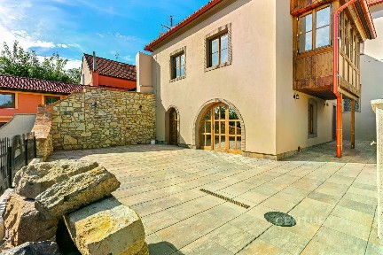 Prodej činžovního domu 370 m²