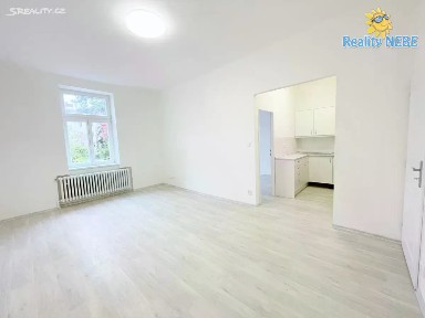 Pronájem bytu 2+kk 47 m² Čajkovského, Praha - Žižkov