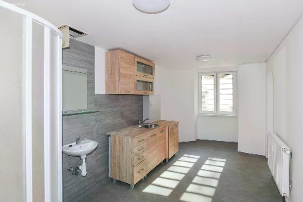 Pronájem bytu 1+1 35 m² náměstí Jiřího z Lobkovic, Praha - Vinohrady