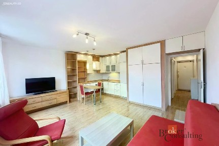 Prodej bytu 1+kk 32 m² Mezi Domy, Jesenice