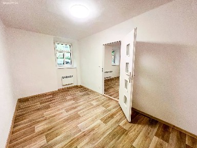 Pronájem bytu 2+1 51 m² Loucká, Znojmo
