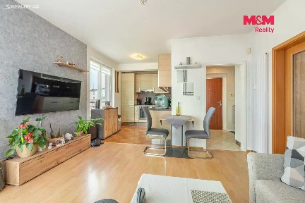 Prodej bytu 2+kk 40 m² Holubí, Praha - Suchdol