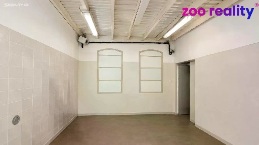 Pronájem výrobní haly, prostoru 435 m² Výsluní
