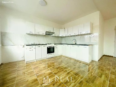 Pronájem bytu 3+1 70 m² Česká, Most