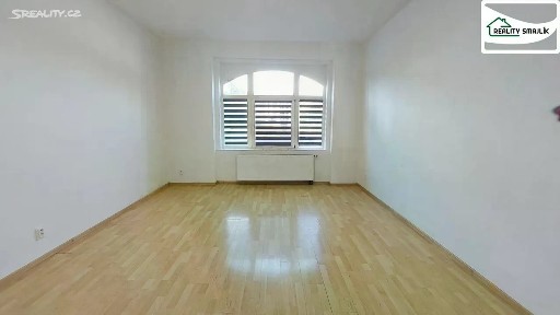 Pronájem bytu 2+1 80 m² 26. dubna, Cheb