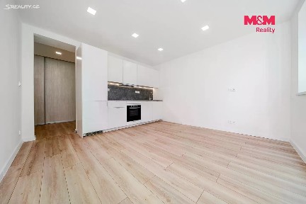 Prodej bytu 2+kk 42 m² Havlíčkovo náměstí, Ostrava - Poruba