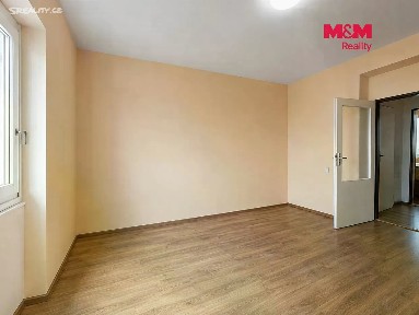 Pronájem bytu 3+1 60 m² Revoluční, Velký Osek