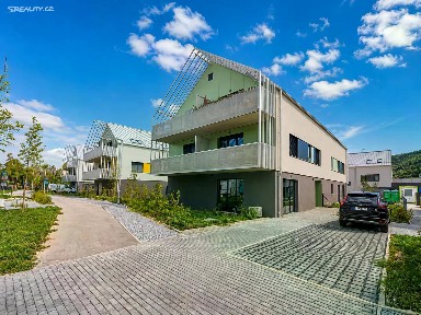 Prodej bytu 1+kk 32 m² Souběžná, Dobřichovice