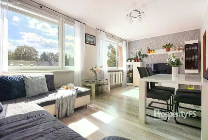 Prodej bytu 3+1 62 m² Slaný