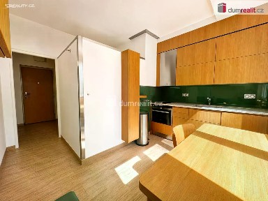 Prodej bytu 1+1 35 m² Sládkova, Karlovy Vary