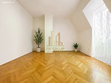 Pronájem bytu 1+kk 32 m² Jičín - Staré Město