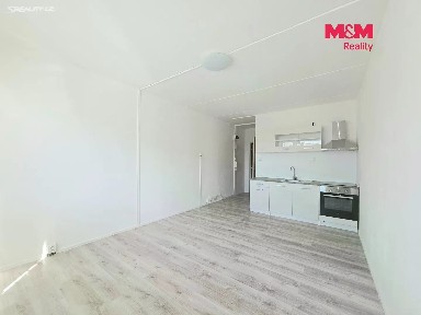Pronájem bytu 1+kk 20 m² Jiřího z Poděbrad, Sokolov