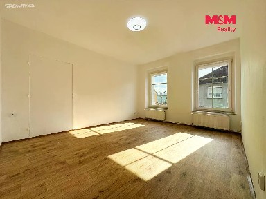 Pronájem bytu 2+1 50 m² Nerudova, Karlovy Vary - Stará Role