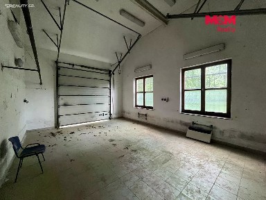 Prodej obchodního prostoru 93 m²