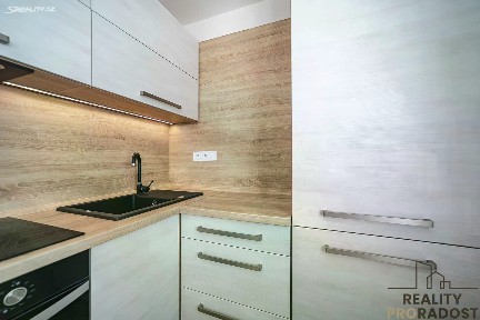 Pronájem bytu 1+1 38 m² Marty Krásové, Ostrava - Poruba