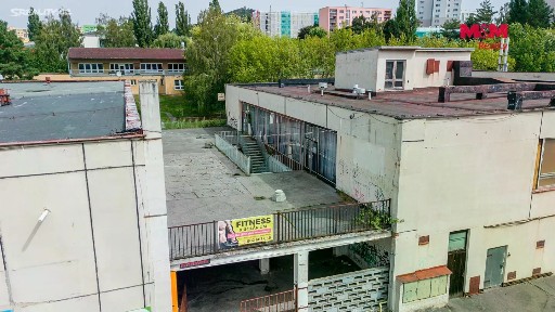 Prodej obchodního prostoru 1600 m²