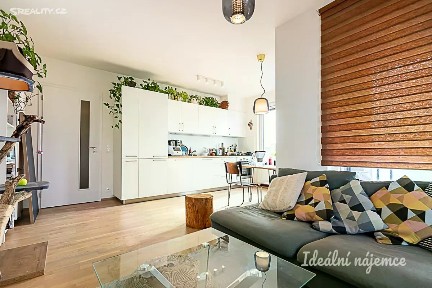 Pronájem bytu 3+kk 75 m² Waltariho, Praha - Hloubětín