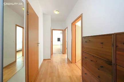 Pronájem bytu 3+kk 75 m² Na Neklance, Praha - Smíchov