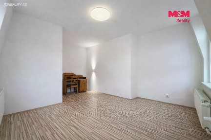 Prodej bytu 1+1 33 m² Nákladní, Karlovy Vary - Rybáře