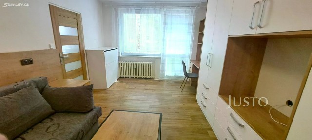 Pronájem bytu 1+1 41 m²