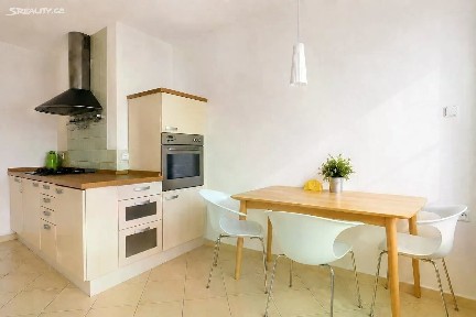 Pronájem bytu 3+1 95 m² Přívozská, Ostrava - Moravská Ostrava
