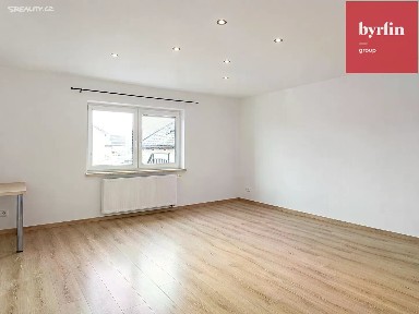 Pronájem bytu 1+1 41 m² Opavská, Kravaře