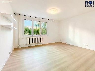 Pronájem bytu 1+kk 32 m² Elplova, Brno - Líšeň