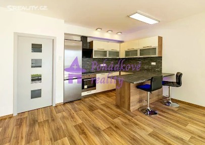 Pronájem bytu 1+kk 74 m²