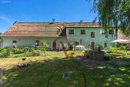 Prodej rodinného domu 352 m², pozemek 1322 m² Postupice