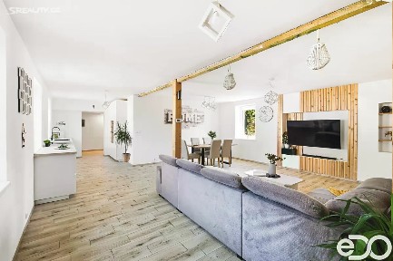 Dobrovice, Mladá Boleslav, Husova ulice