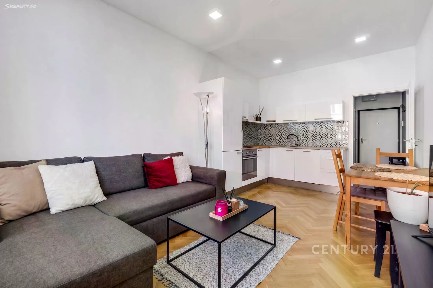 Prodej bytu 2+kk 45 m² Přístavní, Praha - Holešovice