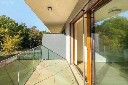 Pronájem bytu 1+kk 33 m² Lučištníků, Praha - Radlice