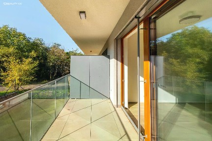 Pronájem bytu 1+kk 33 m² Lučištníků, Praha - Radlice
