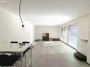 Pronájem bytu 1+kk 52 m² Pod Harfou, Praha - Vysočany