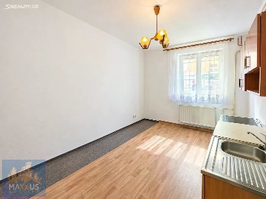 Pronájem bytu 2+kk 44 m² Lovčenská, Praha - Košíře
