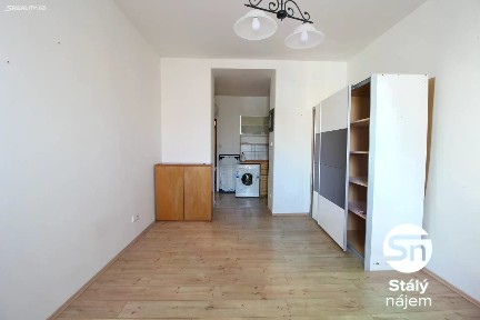 Pronájem bytu 1+kk 27 m² Za papírnou, Praha - Holešovice